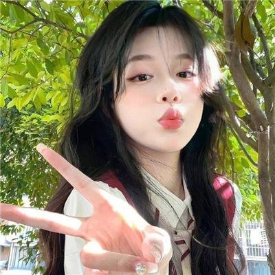 那年，我们爱得闪闪发亮封面